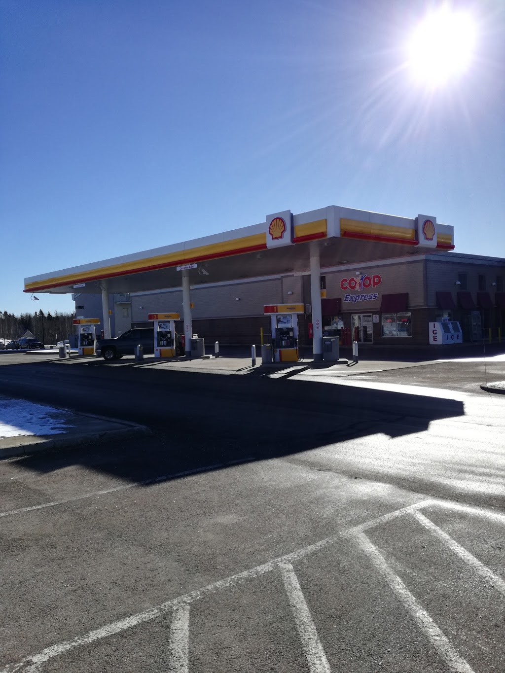 Shell | 615 Dieppe Blvd, Dieppe, NB E1A 0R9, Canada | Phone: (506) 864-2667