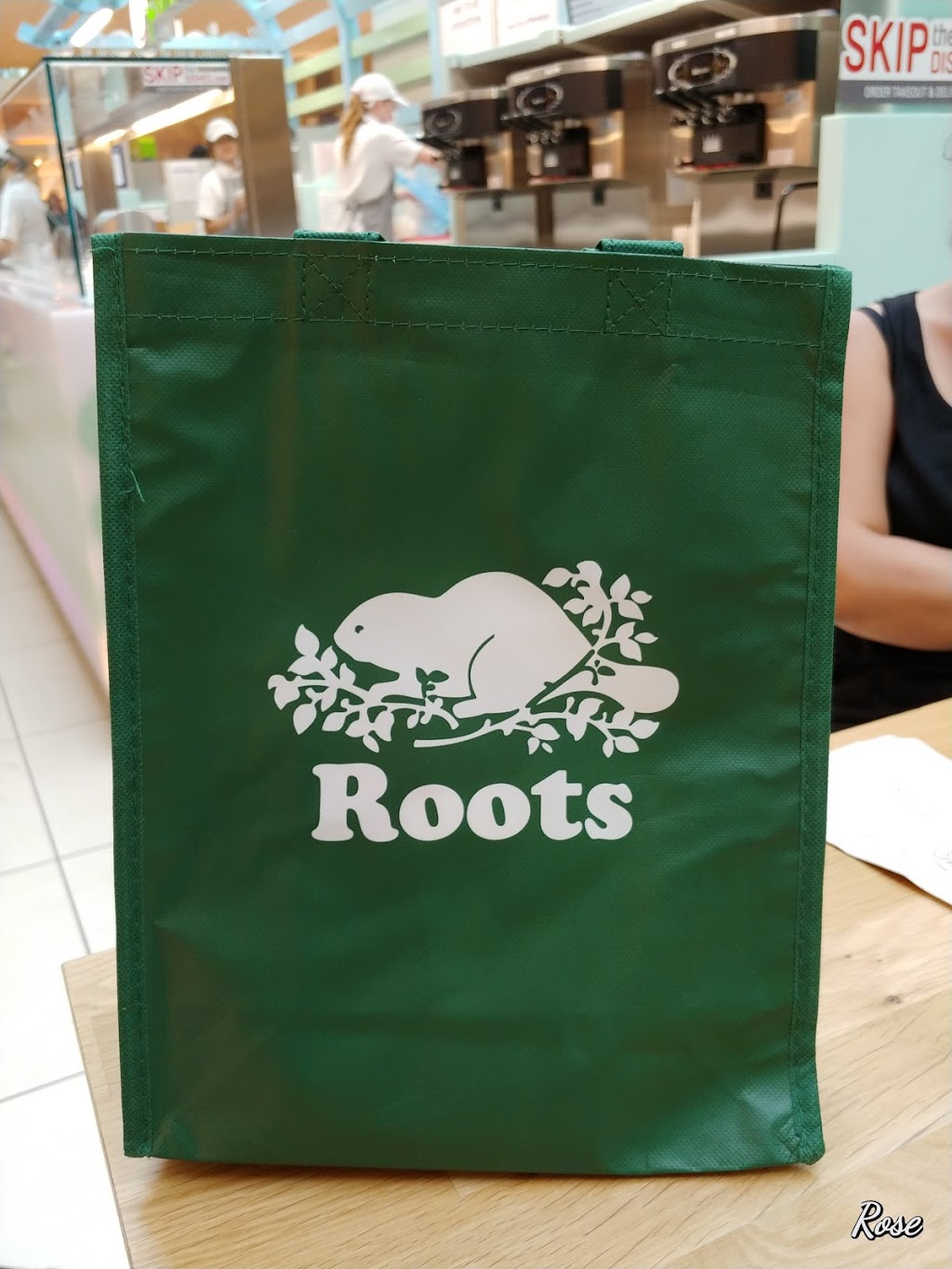 Roots | 100 Bayshore Dr Unit T 15, Nepean, ON K2B 8C1, Canada | Phone: (613) 820-4527