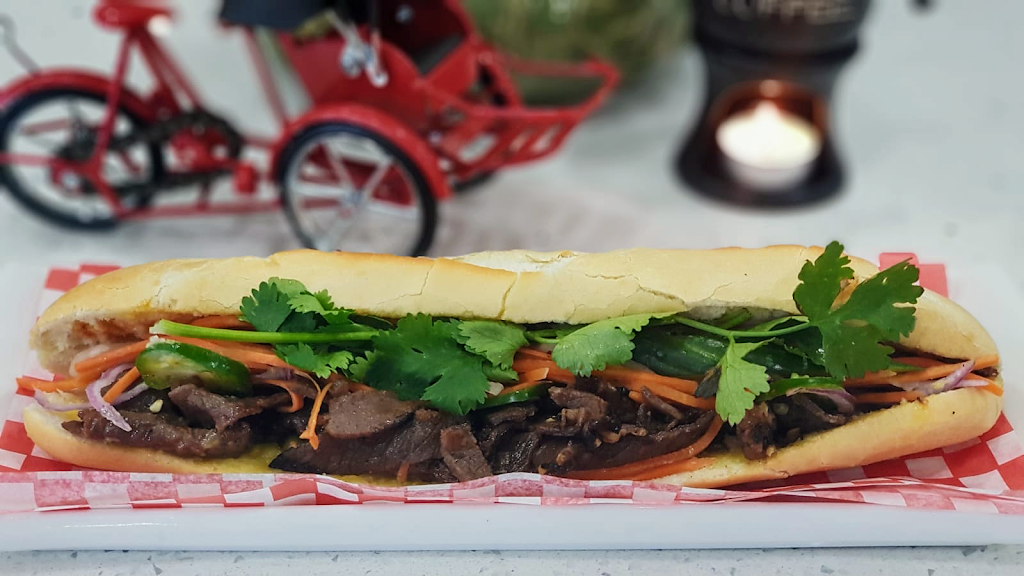 Banh Mi District | 2938 Finch Ave E, Scarborough, ON M1W 2T4, Canada | Phone: (416) 491-3935