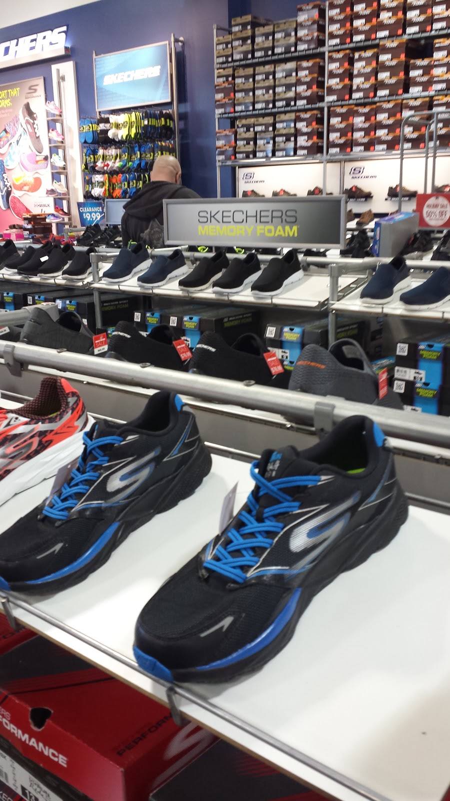 SKECHERS Factory Outlet | 3320 20th Avenue Ne Cru #101, Calgary, AB T1Y 6E8, Canada | Phone: (403) 798-2602