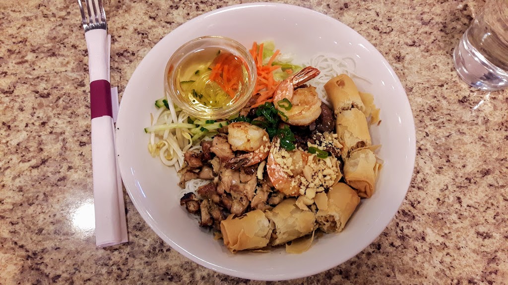 Thang Long | King St, Spruce Grove, AB T7X 3A2, Canada | Phone: (780) 962-8838