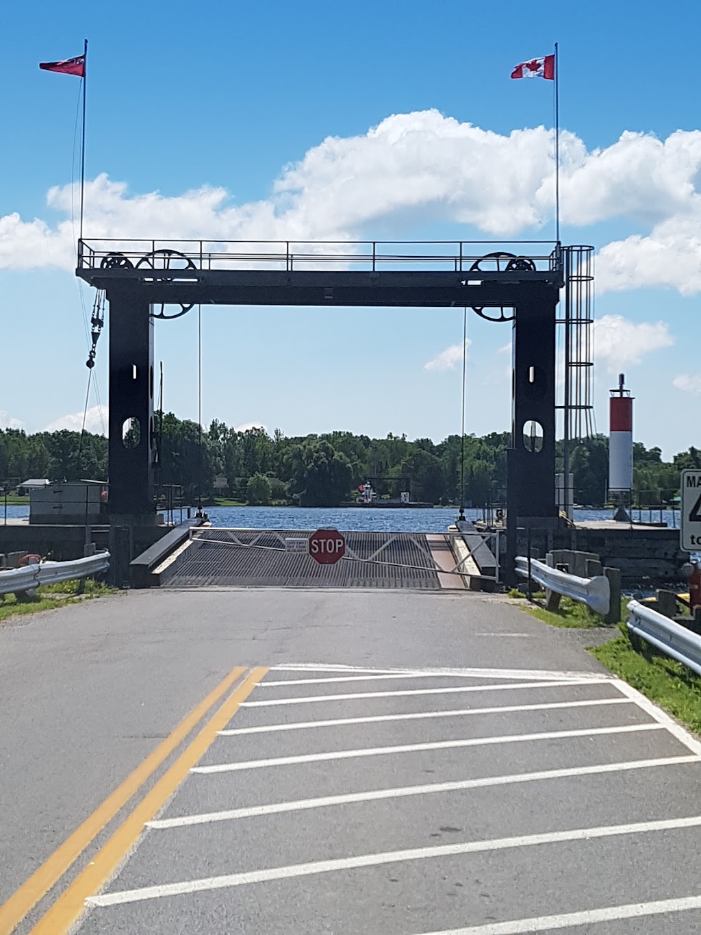 Ferry Dock Howe Island Mainland side West End | 2 Howe Island Ferry Rd, Kingston, ON K7L 4V1, Canada | Phone: (613) 542-4959