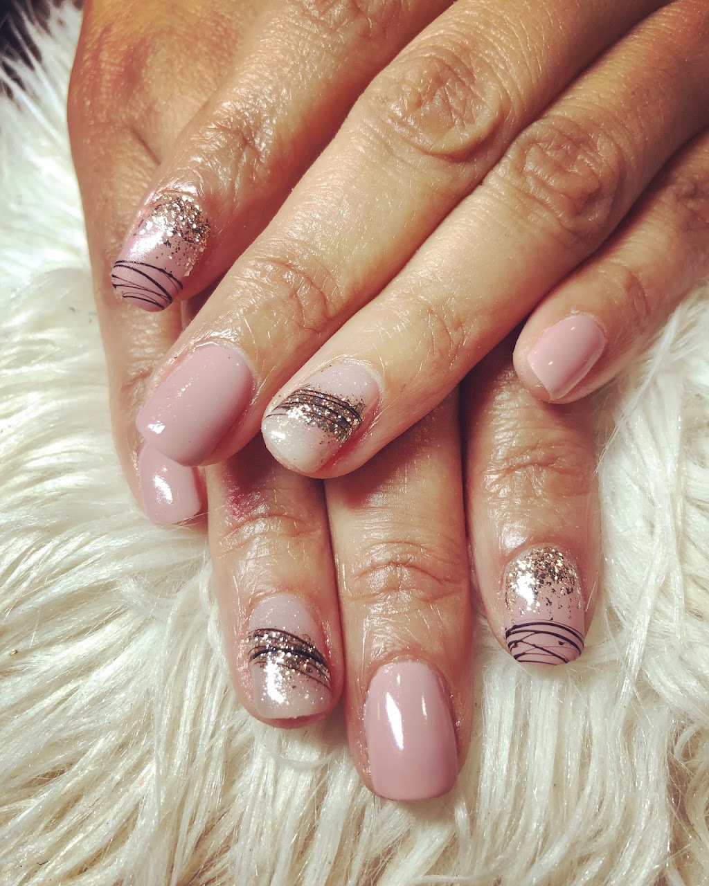 Miti Nails | 2021 Haddow Dr NW, Edmonton, AB T6R 2P2, Canada | Phone: (780) 680-6426