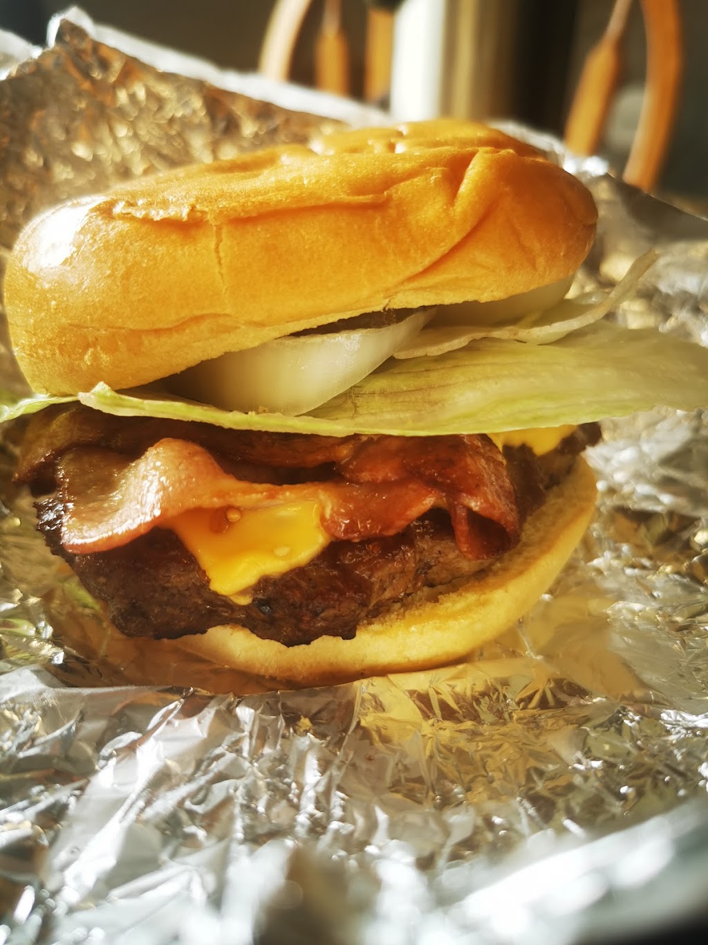 Coach’s Burger Joint | 637 Berford St Unit B, Wiarton, ON N0H 2T0, Canada | Phone: (519) 534-3161