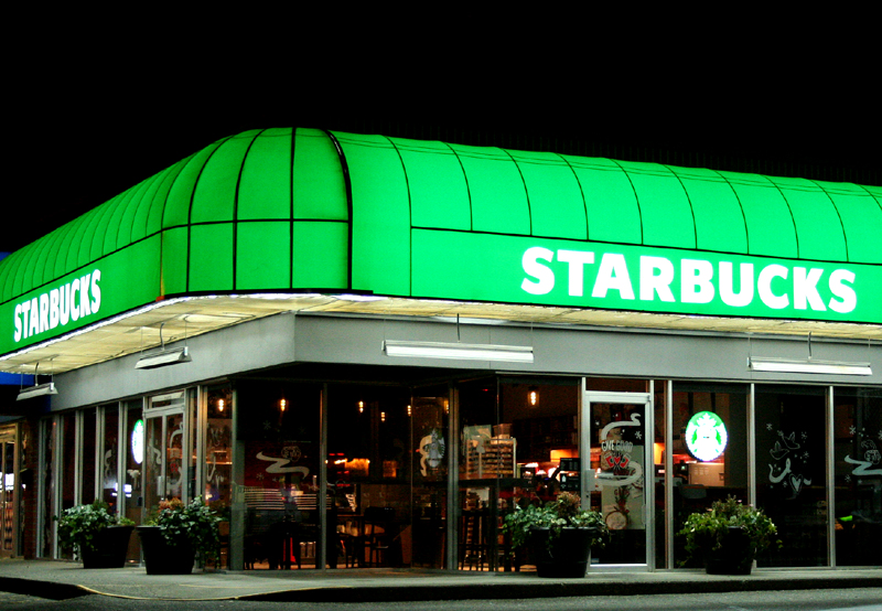 Starbucks | 32470 S Fraser Way, Abbotsford, BC V2T 4W1, Canada | Phone: (604) 864-0254