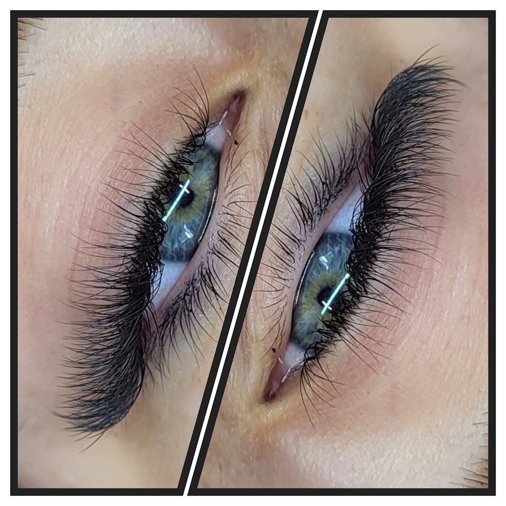 Makeup & Lashes By Randi | 1822 N Main St unit 1, Westville, NS B0K 2A0, Canada | Phone: (902) 301-1270