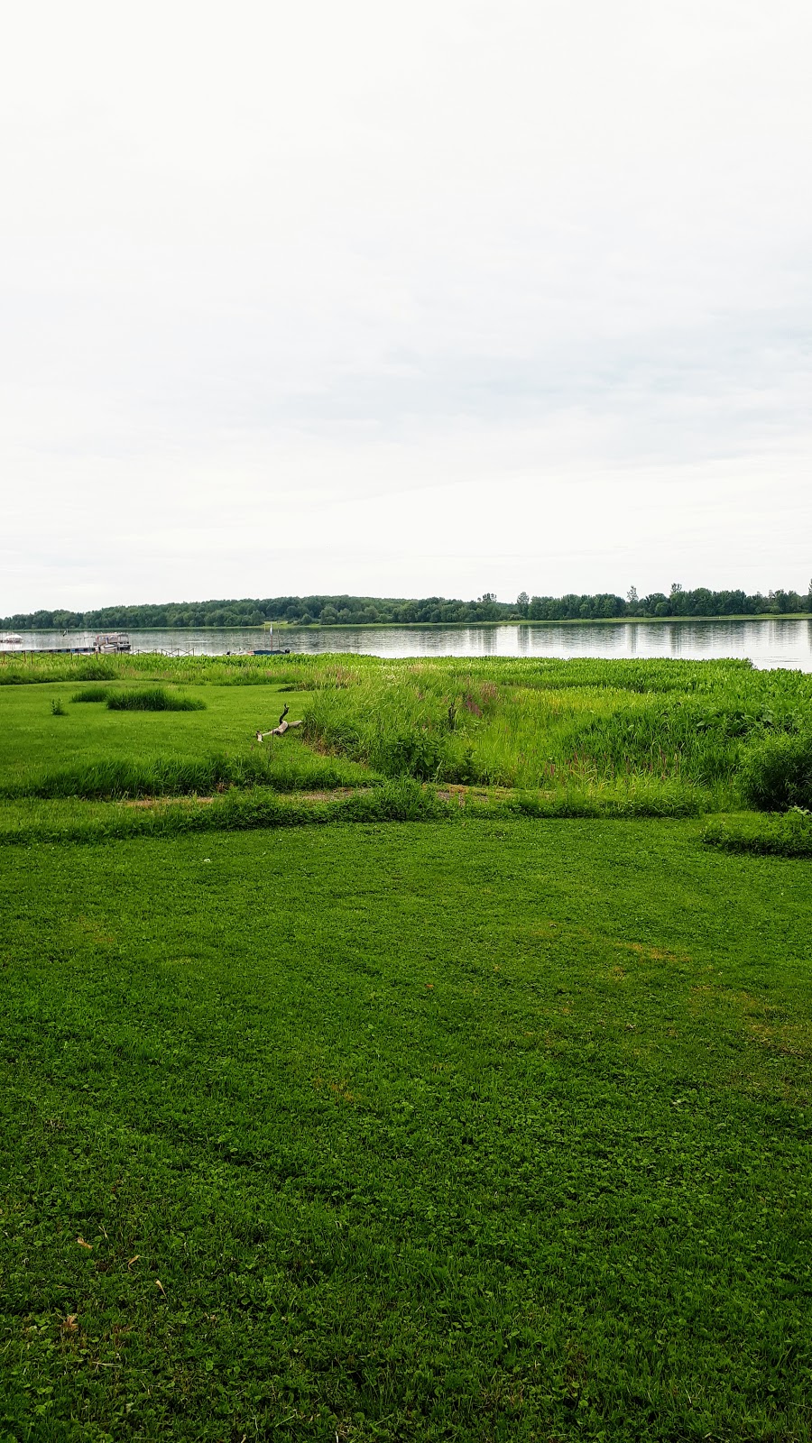 Havre du fleuve | 880 Rang du Fleuve, Saint-Barthélemy, QC J0K 1X0, Canada | Phone: (819) 609-4023