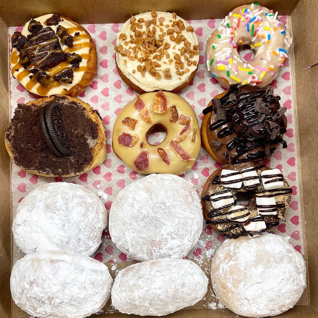 Sunset Donuts (Home Bakery) | Sunset Ridge, Vaughan, ON L4H 1Z6, Canada | Phone: (647) 390-2745