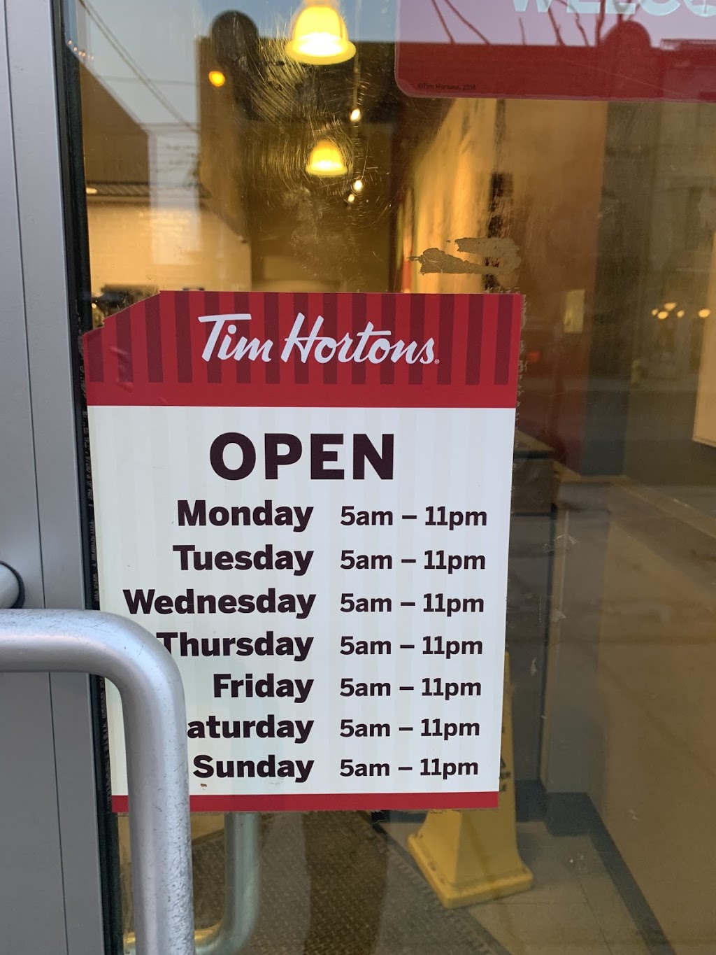 Tim Hortons | 1033 Queen St W, Toronto, ON M6J 0A6, Canada | Phone: (416) 534-7093