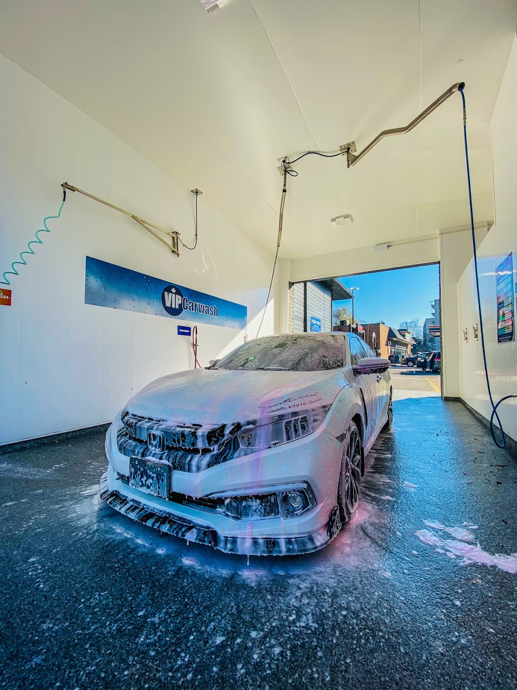 VIP CARWASH | 3595 Bathurst St, North York, ON M6A 2E2, Canada | Phone: (416) 316-1515