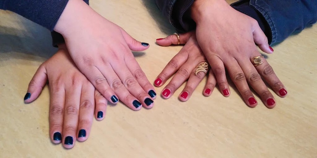 Nails by D | 6 Chestnut Dr, Grimsby, ON L3M 0C4, Canada | Phone: (905) 379-1264