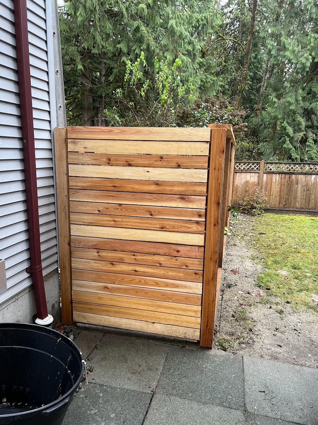 Global cedar fence | 1941 Valley View Pl, Victoria, BC V9B 6H8, Canada | Phone: (778) 966-3186