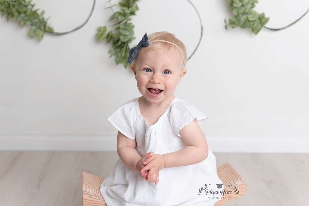 Freya Bear Photography | 20-8968 208 St, Langley City, BC V1M 4C5, Canada | Phone: (778) 929-0800