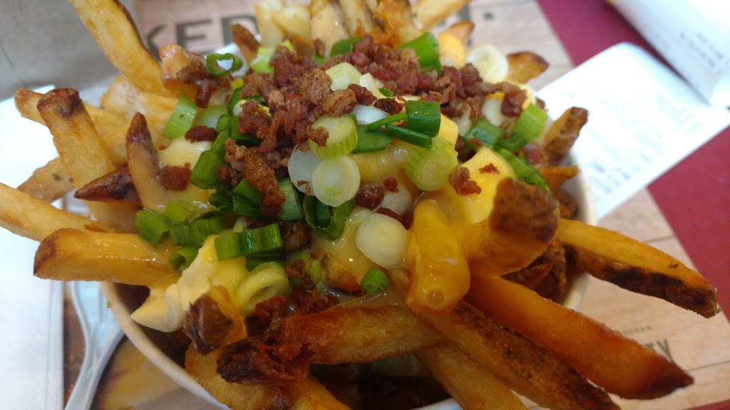 New York Fries - Mayfair Shopping Centre | 3147 Douglas St Unit FC5, Victoria, BC V8Z 3K3, Canada | Phone: (778) 440-7772