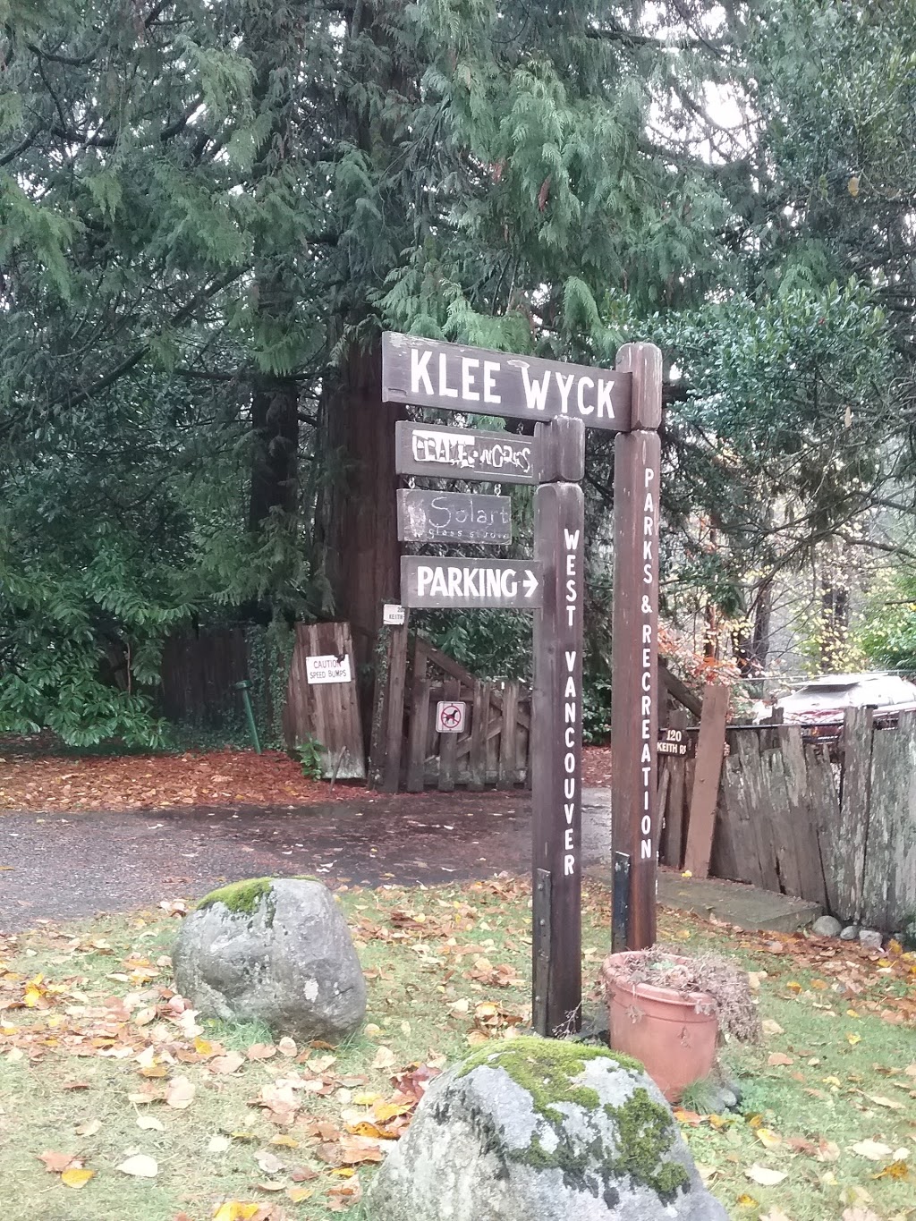 Klee Wyck Park | 200 Keith Rd, West Vancouver, BC V7T 1L3, Canada | Phone: (604) 925-7147