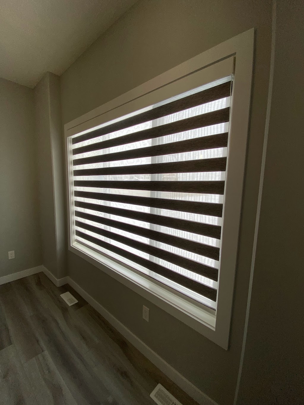 Brilliant Blinds Edmonton | 1725 Enright Link Nw, Edmonton, AB T6M 0Z4, Canada | Phone: (780) 691-7978