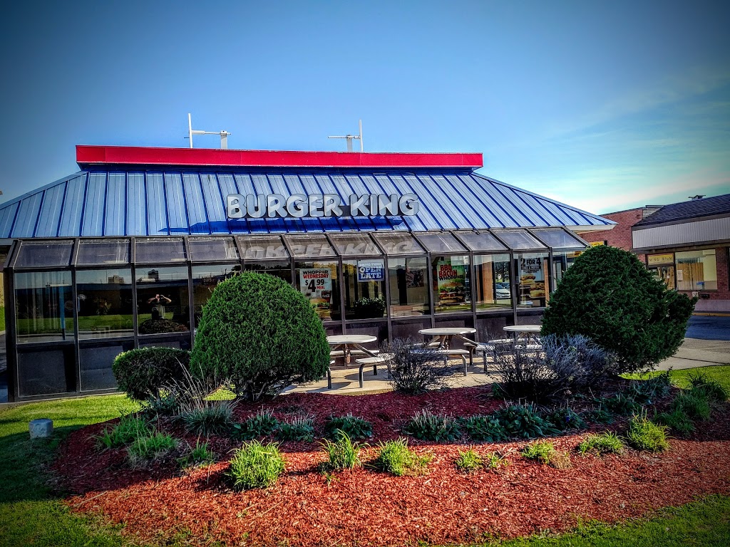 Burger King | North, 6465 Mississauga Rd, Mississauga, ON L5N 1A6, Canada | Phone: (905) 821-3464