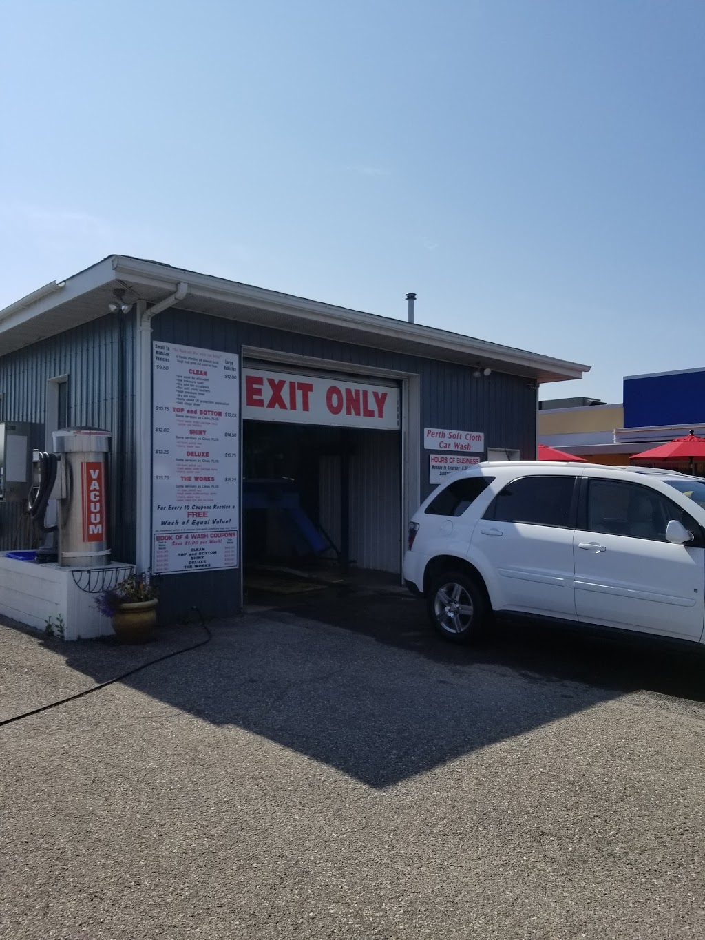 Auto Wash | 30 Dufferin St, Perth, ON K7H 3A4, Canada