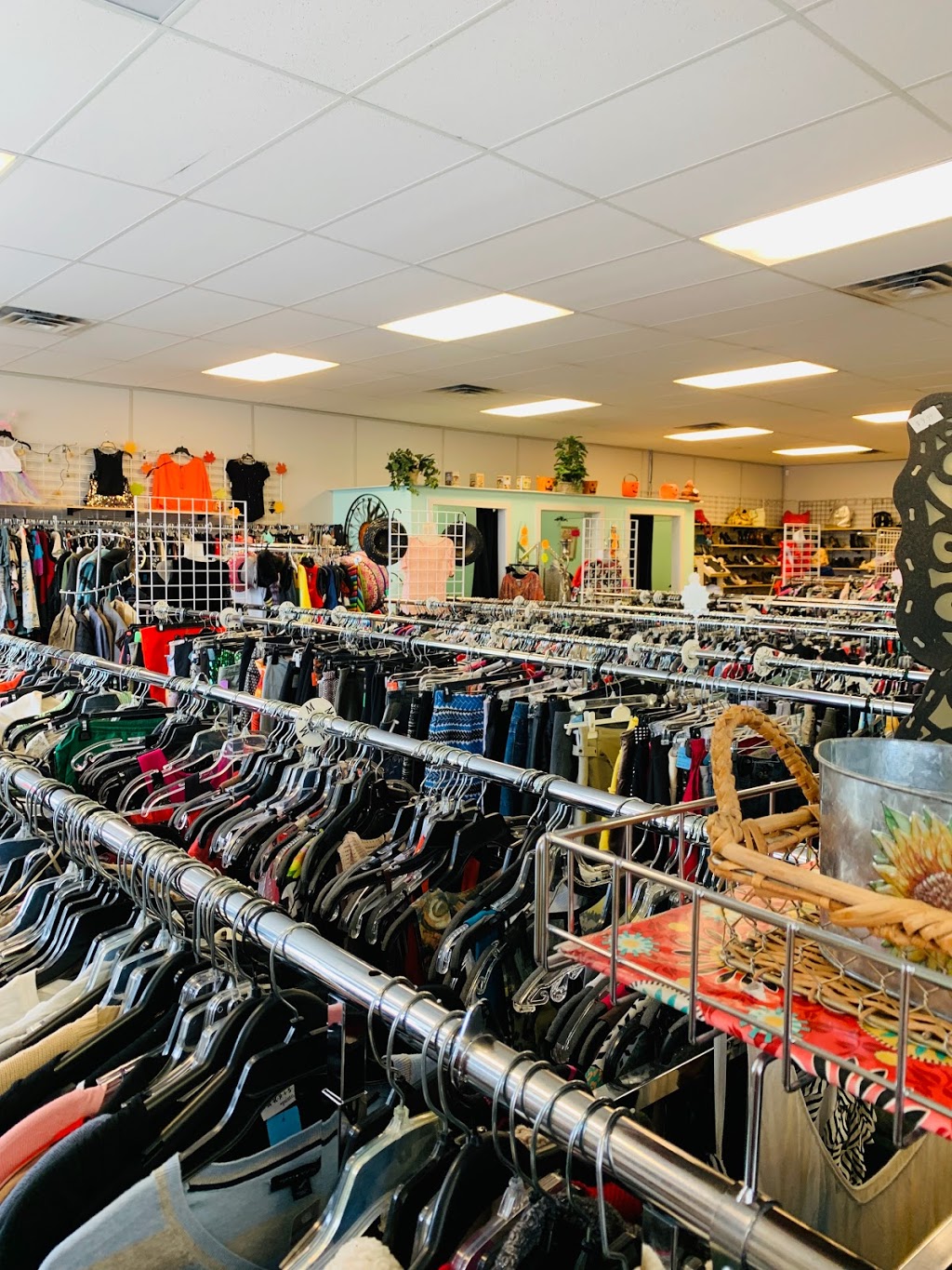 Airdrie Community Thrift Store | 114 1 Ave NE, Airdrie, AB T4B 0R6, Canada | Phone: (587) 360-3655