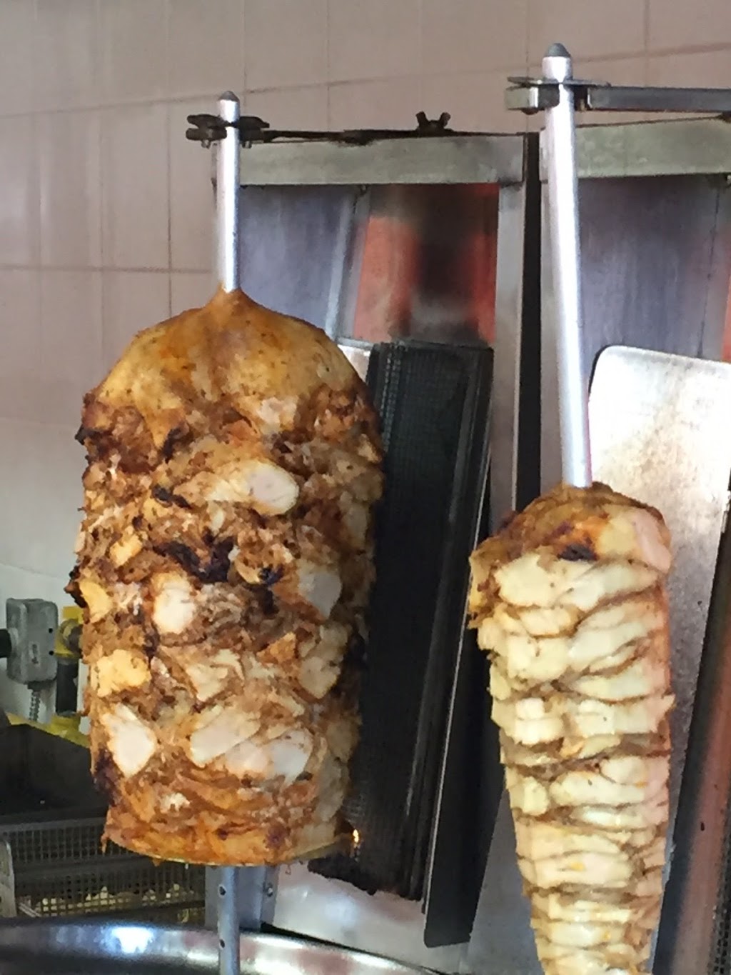 Sahara Dunes Shawarma | 2090 Robertson Rd, Nepean, ON K2H 8V5, Canada | Phone: (613) 828-4224