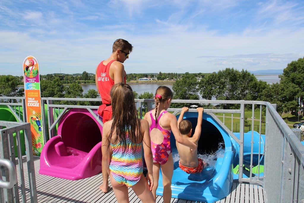 Parc aquatique Pointe-aux-Oies | 50 Av. du Bass. N, Montmagny, QC G5V 2B7, Canada | Phone: (418) 241-5156