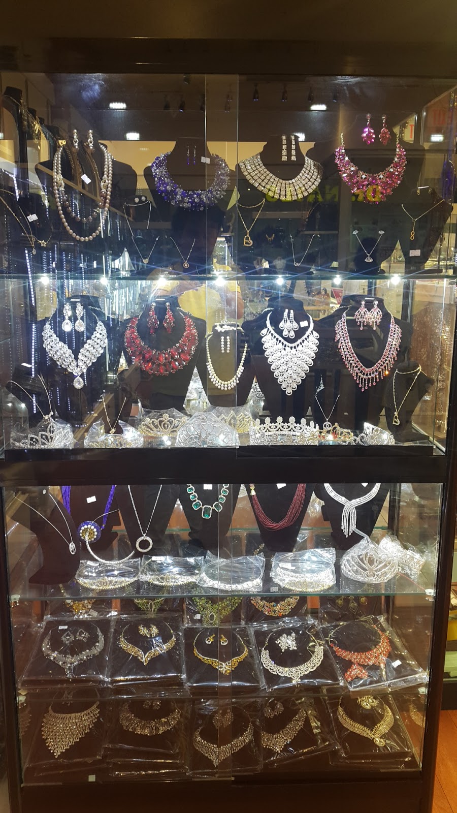 7JEWELRY | 499 Main St S Unit #135A, Brampton, ON L6Y 1N7, Canada | Phone: (437) 774-4702