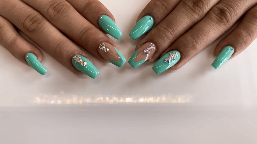 Sparkly Nails & Spa | 107 Hawthorn Way #7, Leduc, AB T9E 0B1, Canada | Phone: (780) 980-0995