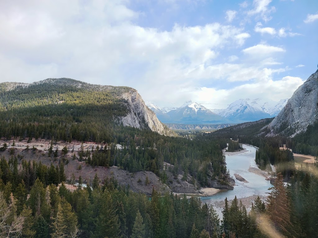 Rundle Bar at Fairmont Banff Springs | 405 Spray Ave, Banff, AB T1L 1J4, Canada | Phone: (403) 762-6860