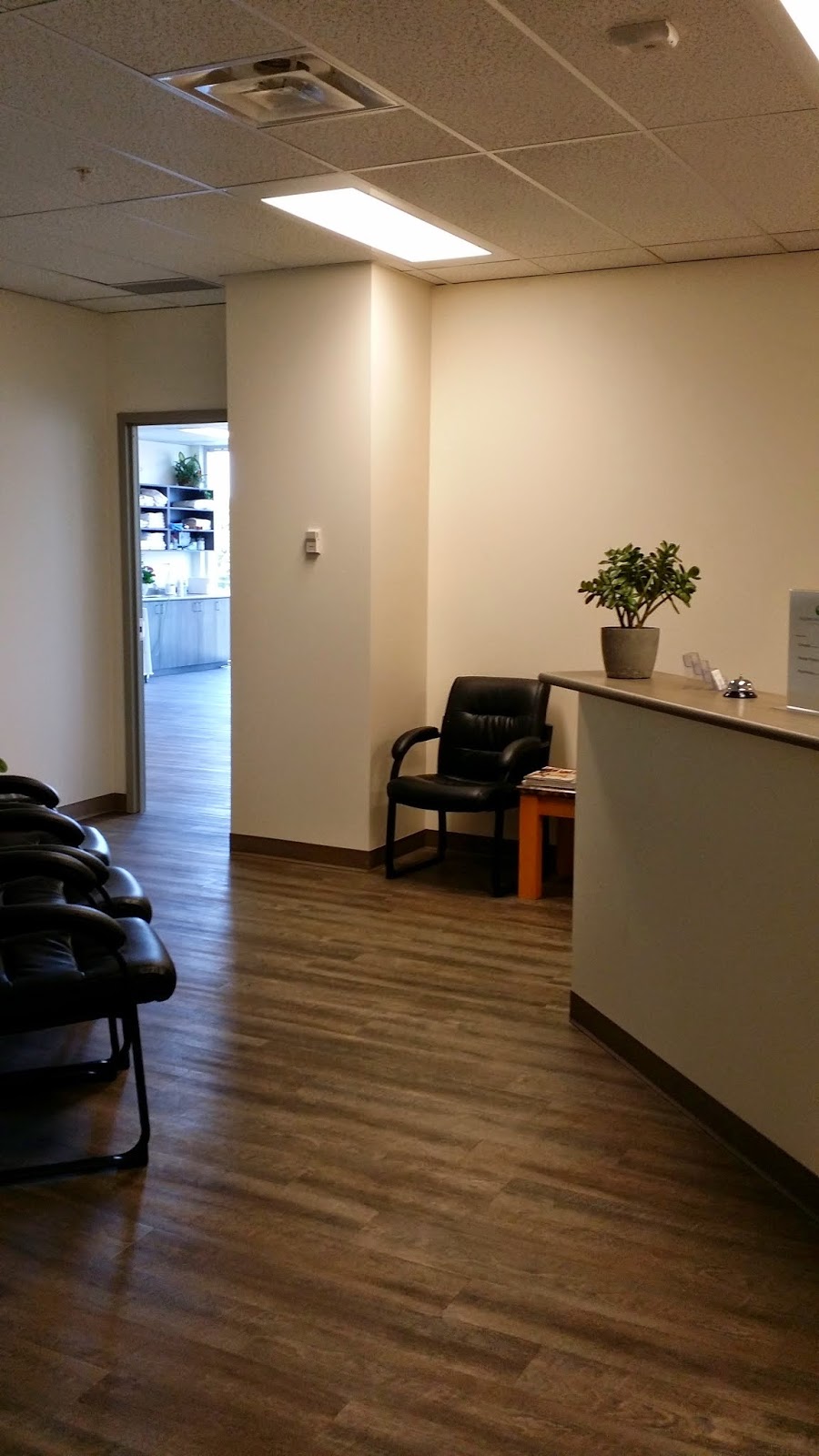 Palermo Physio and Wellness Centre | 2525 Old Bronte Rd #240, Oakville, ON L6M 4J2, Canada | Phone: (905) 582-9700