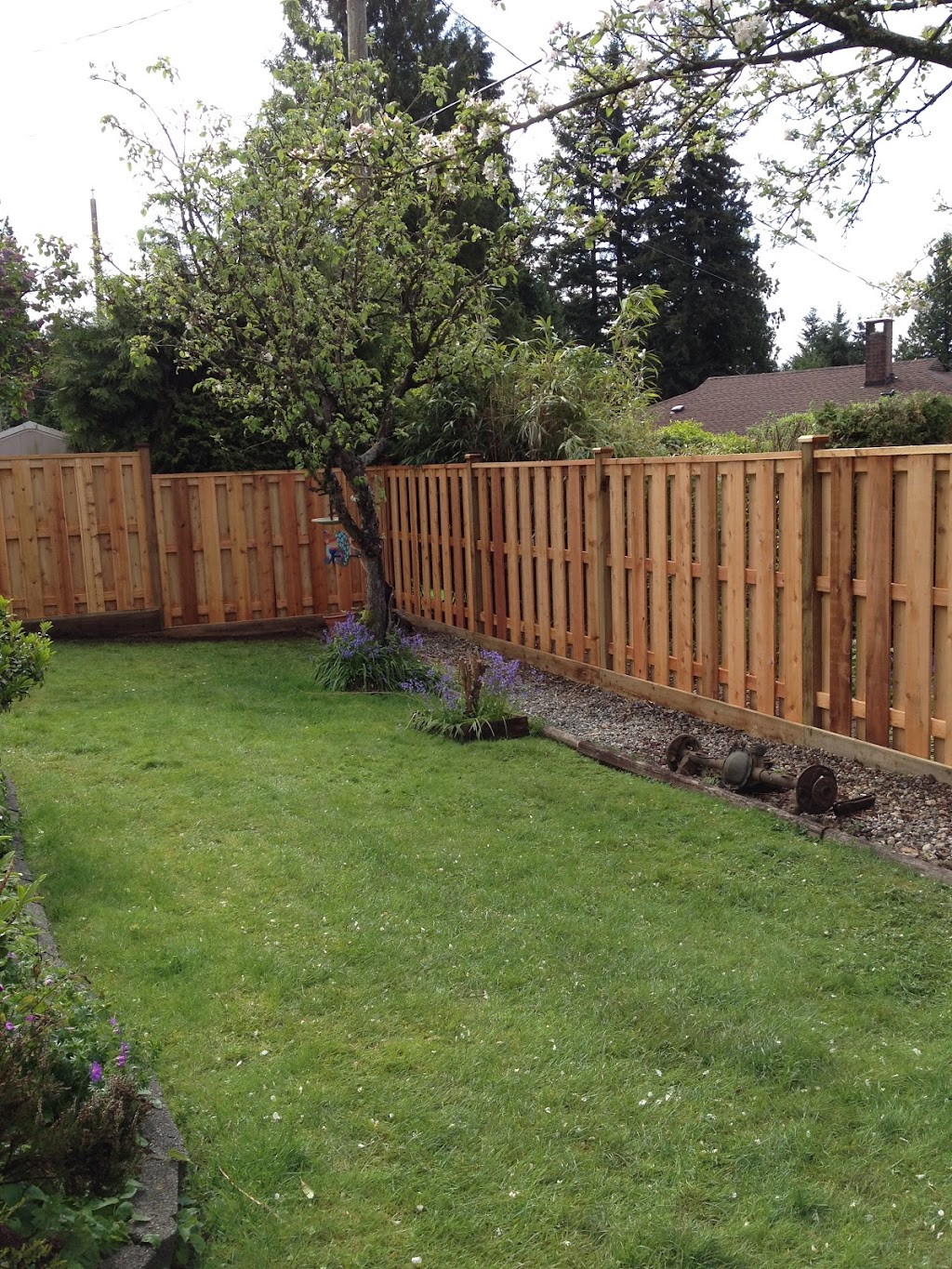 North Shore Fences | 1895 Peters Rd, North Vancouver, BC V7J 1Y3, Canada | Phone: (604) 230-3559