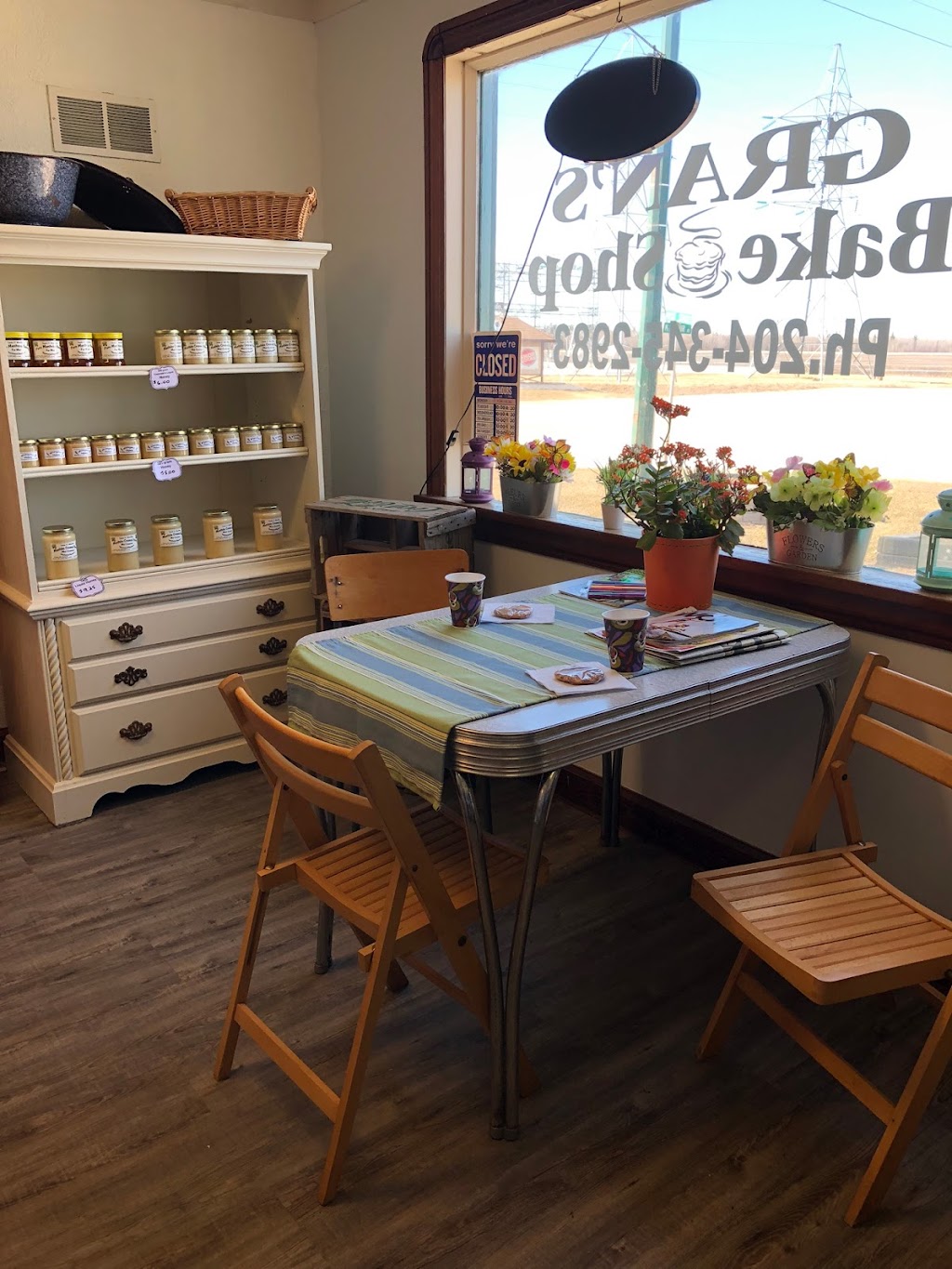 Grans Bake Shop | 100 First St, Lac du Bonnet, MB R0E 1A0, Canada | Phone: (204) 345-2983