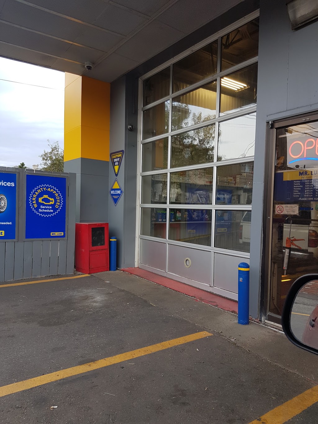 Mr. Lube | 303 16 Ave NE, Calgary, AB T2E 1K1, Canada | Phone: (403) 216-6976