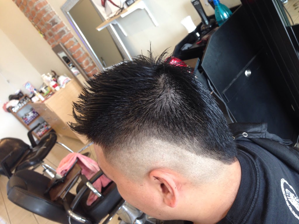 Magic Scissors | 7329 Edmonds St, Burnaby, BC V3N 1A7, Canada | Phone: (604) 522-5445