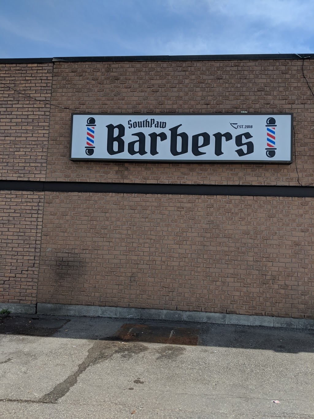 SouthPaw Barbers | 800 King St W, Oshawa, ON L1J 2L5, Canada | Phone: (905) 571-7299