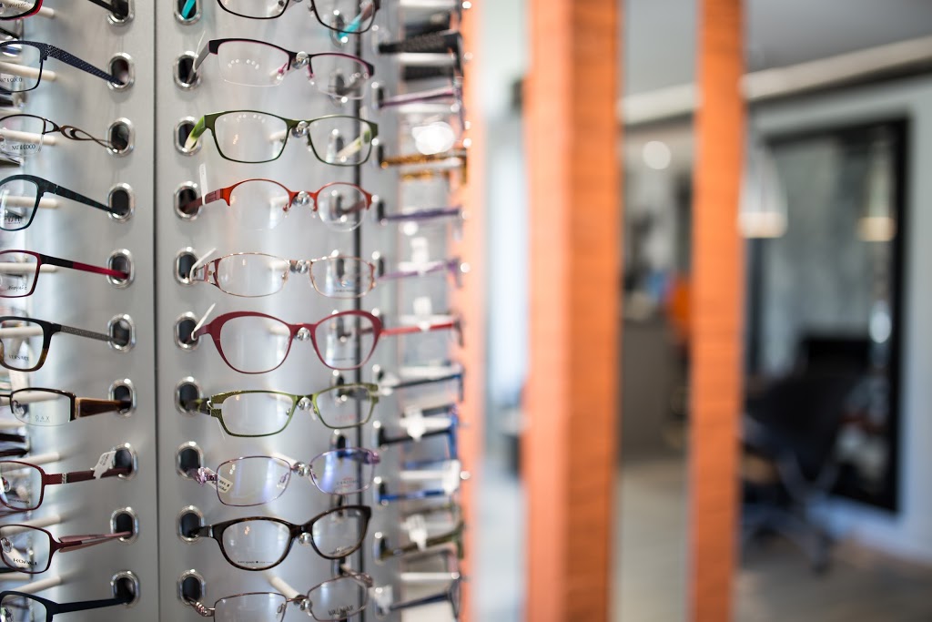 Club Optique Sélect | 1657 QC-125, Sainte-Julienne, QC J0K 2T0, Canada | Phone: (450) 831-8888