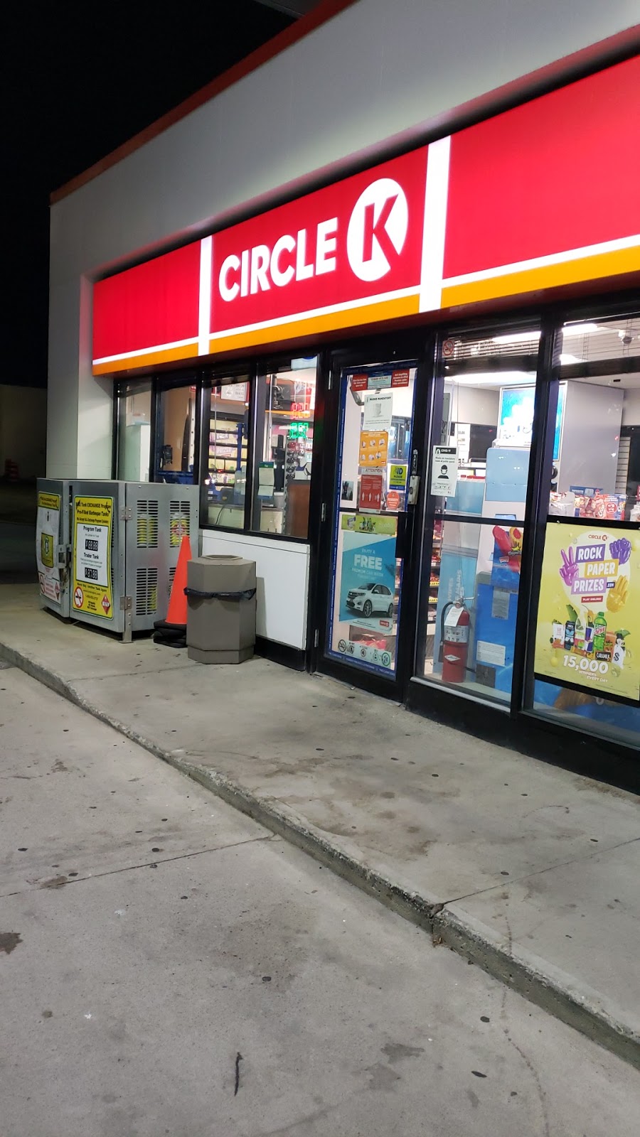 ESSO CIRCLE K | 6415 Dixie Rd, Mississauga, ON L5T 1A4, Canada | Phone: (905) 565-8357