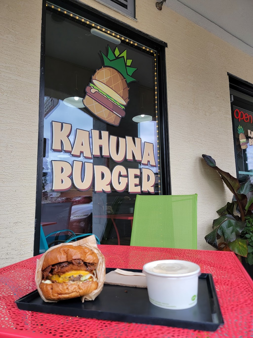 Kahuna Burger | 177 Kenneth St Unit 102, Duncan, BC V9L 1N5, Canada | Phone: (778) 422-3456