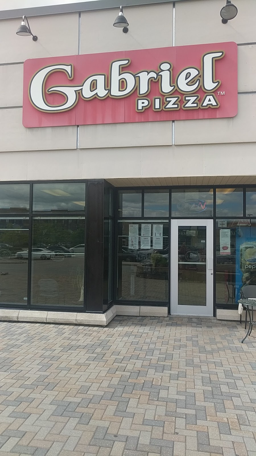 Gabriel Pizza | 6081 Hazeldean Rd, Stittsville, ON K2S 1B9, Canada | Phone: (613) 319-7777