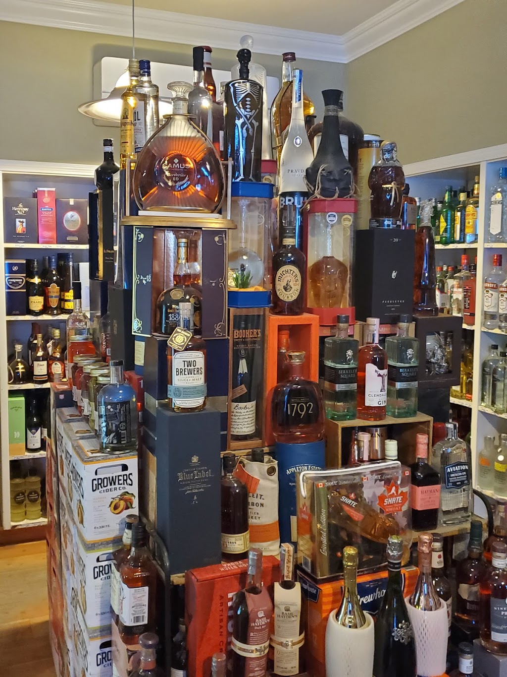 Frank Slide Liquor | 14809 20 Ave, Frank, AB T0K 0E0, Canada | Phone: (403) 562-8043