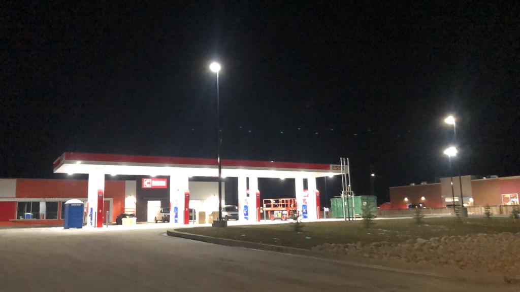 Esso Station | 841 Main Ave W, Sundre, AB T0M 1X0, Canada | Phone: (403) 638-1095