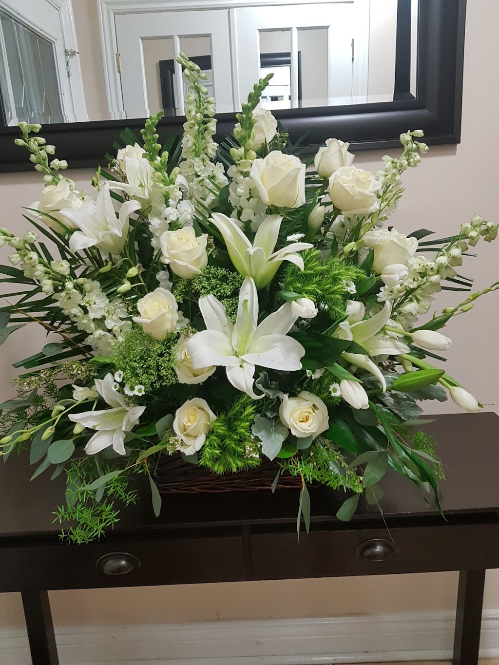 Nelias Floral Design | 21 Hardisty Dr, Etobicoke, ON M9W 2M9, Canada | Phone: (416) 829-5325