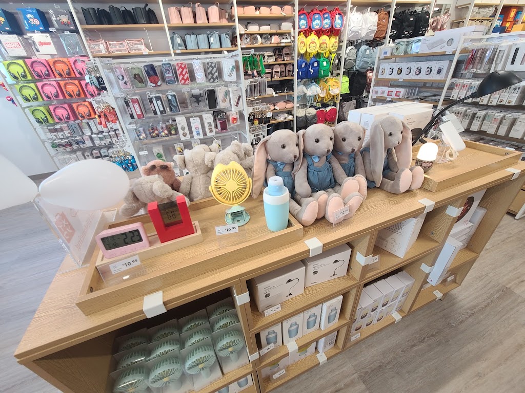 MINISO | 1399 McPhillips St, Winnipeg, MB R2V 3V1, Canada | Phone: (431) 570-0222