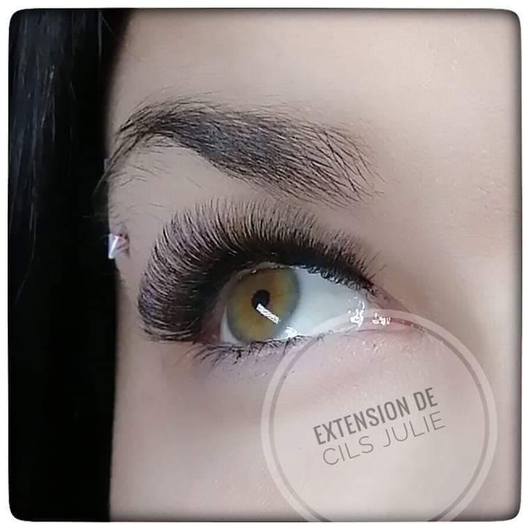 Extension de cils Julie Formation & Distribution | 306 Rue LAnnonciation N, Rivière-Rouge, QC J0T 1T0, Canada | Phone: (819) 808-7751