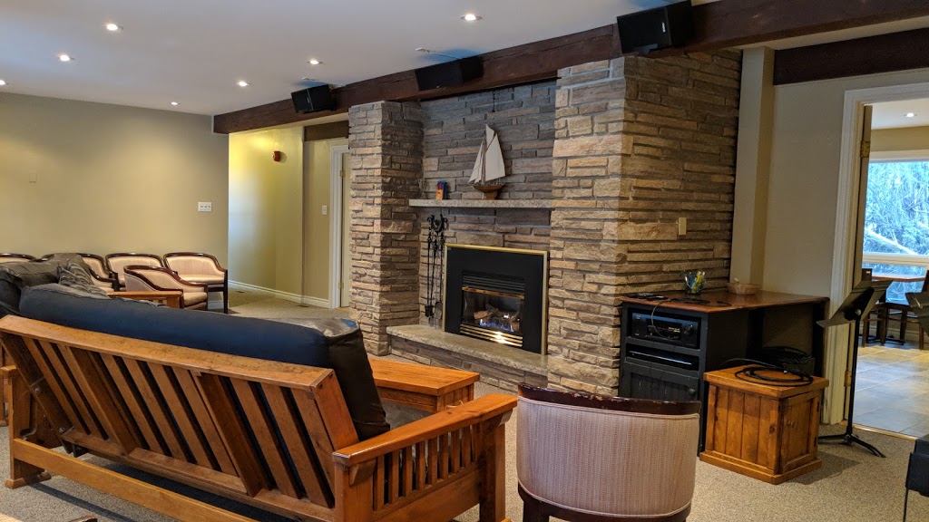 Clarksburg Retreat | The Blue Mountains, ON N0H 1J0, Canada | Phone: (519) 599-2143