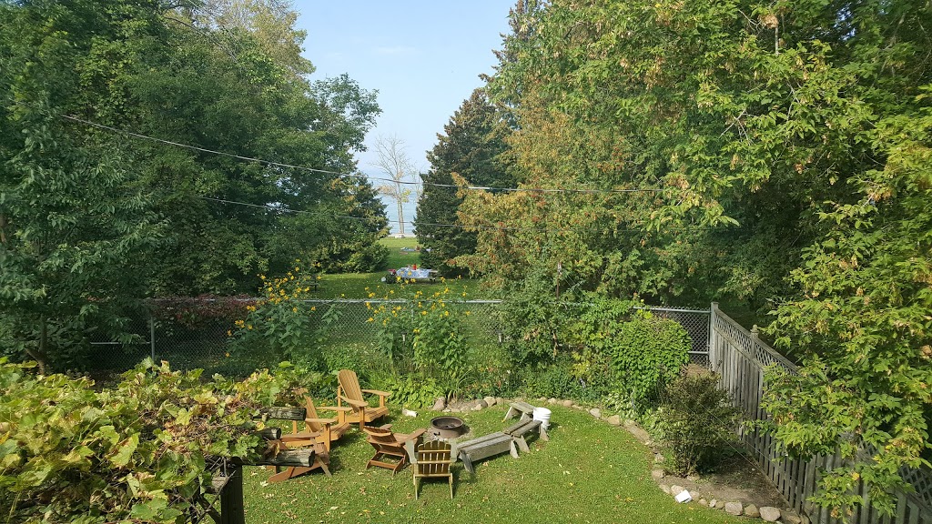 Gypsy By The Lake Bed and Breakfast | 33 Albert St, Sutton, ON L0E 1R0, Canada | Phone: (866) 484-9959
