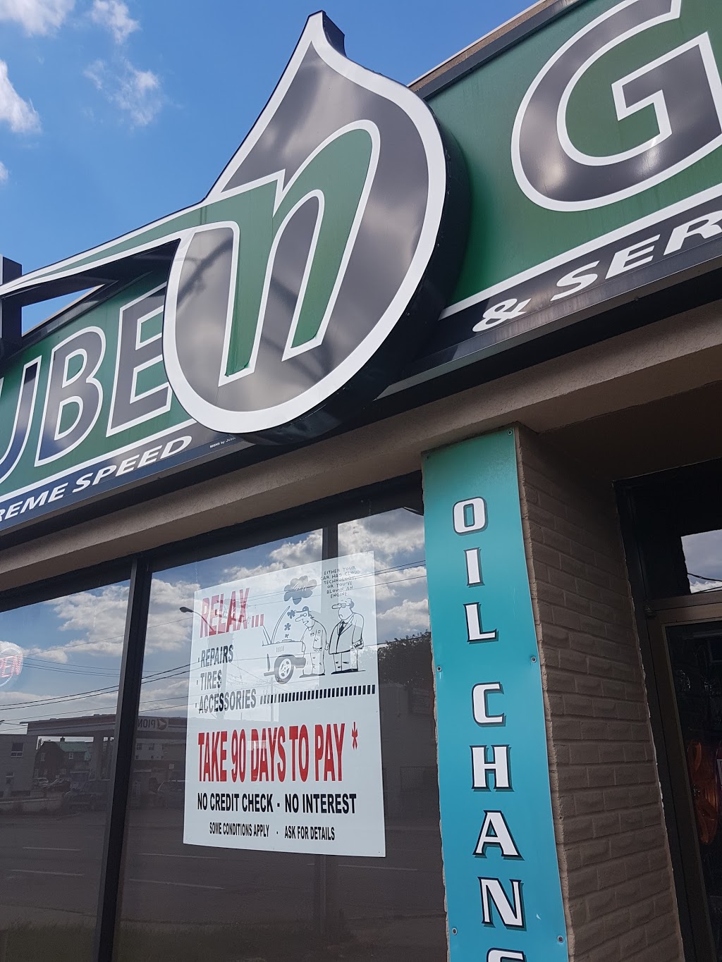 Lube N Go | 1138 King St E, Kitchener, ON N2G 2N4, Canada | Phone: (519) 576-5823