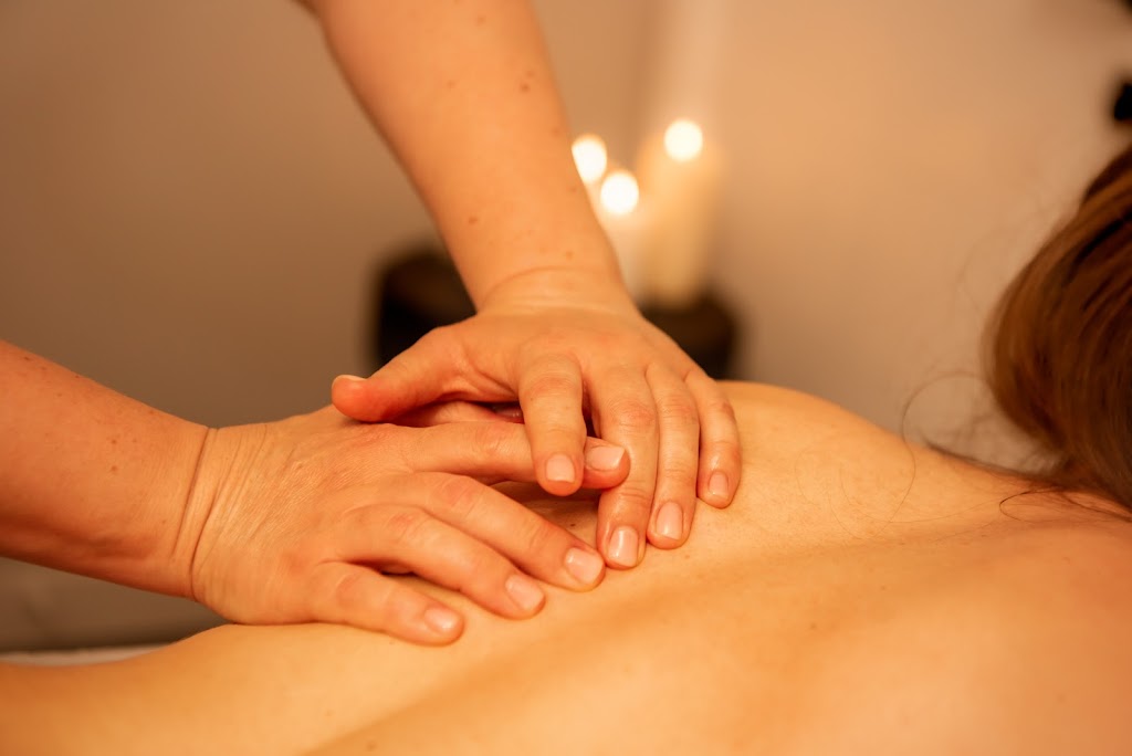 YU Massage Therapy | 19 Bakersfield Ct, Winnipeg, MB R3Y 0X4, Canada | Phone: (431) 588-1968