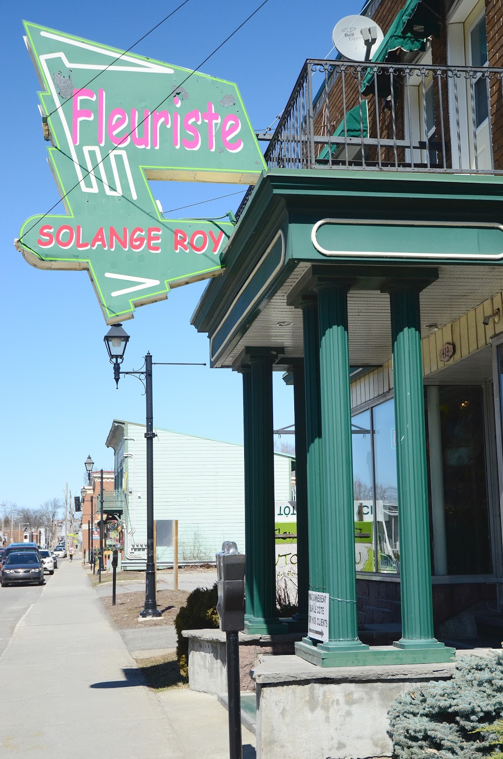 Solange Roy Fleuriste Inc | 419 Rue Labelle, Saint-Jérôme, QC J7Z 5L4, Canada | Phone: (450) 438-5321