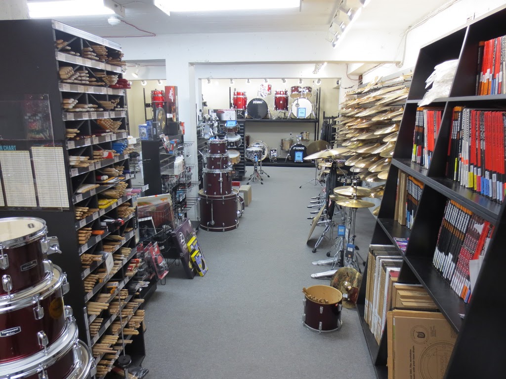 Instruments de musique Long & McQuade | 6125 Rue Corbeil, Trois-Rivières, QC G8Z 4S6, Canada | Phone: (819) 691-0071