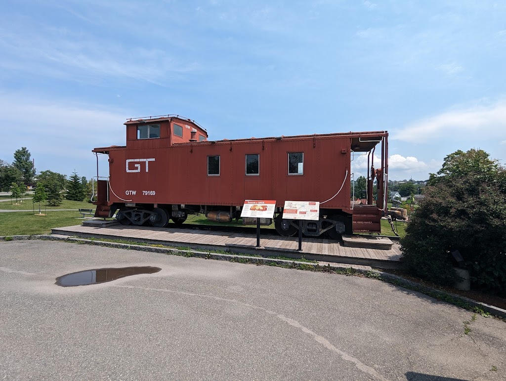 Bureau dinformation touristique de Rivière-du-Loup | 189 Bd de lHôtel de Ville, Rivière-du-Loup, QC G5R 5C4, Canada | Phone: (888) 825-1981